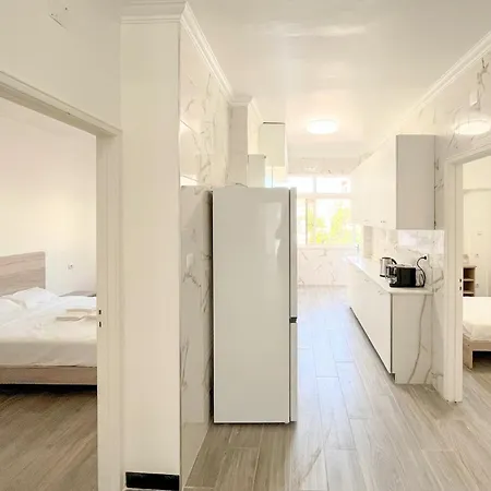 Double Bed In Arroios Lisboa